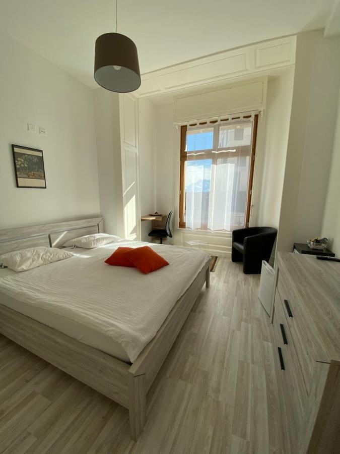 B&B Guest House Du Lac Montreux Bagian luar foto