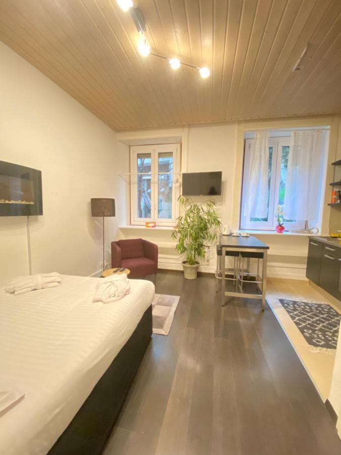 B&B Guest House Du Lac Montreux Bagian luar foto
