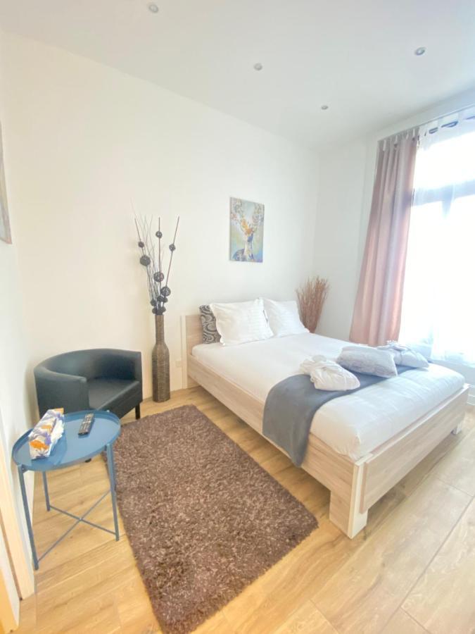 B&B Guest House Du Lac Montreux Bagian luar foto